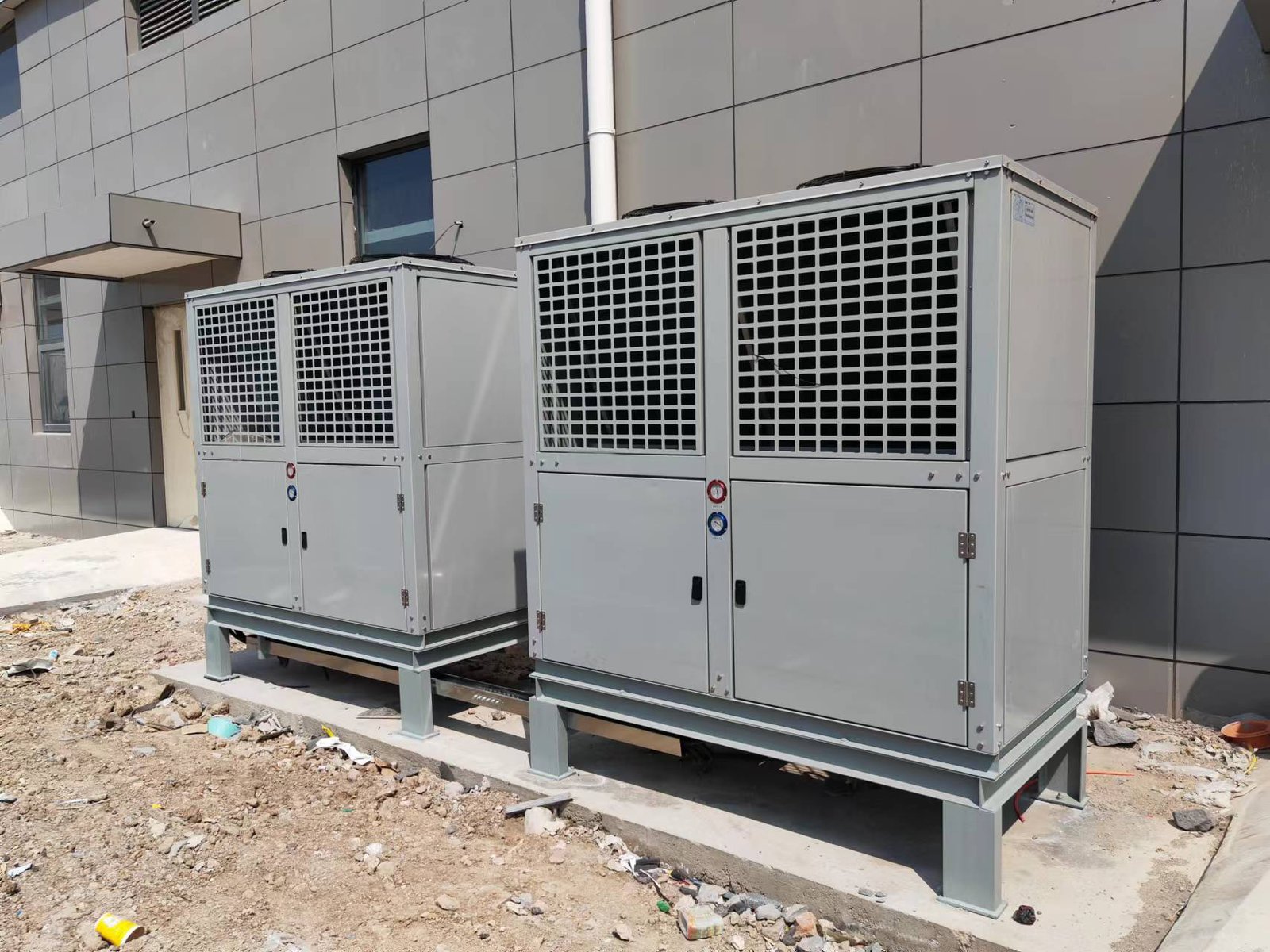 Freezer room for frozen food-fish 4